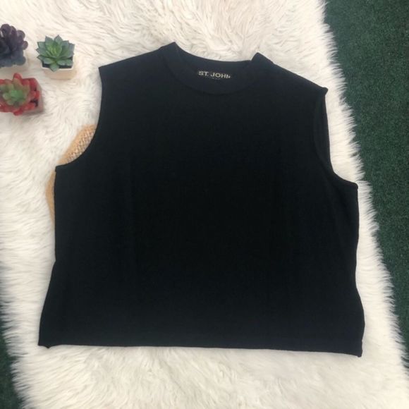 St. John Basics Shoulder Zip Sleeveless Top - Picture 7 of 15